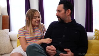 Сексуальные девушки в порно - Stepdad Spanks Petite Stepdaughter на HOT-GIRLS-PORN.COM
