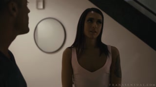 Сексуальные девушки в порно - Busted for Blowjob! на HOT-GIRLS-PORN.COM