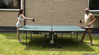 Сексуальные девушки в порно - Attilah and Minnie's Outdoor Doggystyle на HOT-GIRLS-PORN.COM