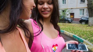 Сексуальные девушки в порно - Sexy Shaved Lesbians Gloria and Endlessa на HOT-GIRLS-PORN.COM