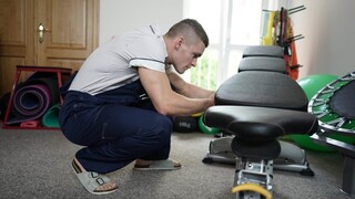 Сексуальные девушки в порно - Big Cock Handyman Fucks Colombian Cutie на HOT-GIRLS-PORN.COM