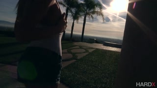 Сексуальные девушки в порно - Zoey Monroe Gets Cum in Her Mouth на HOT-GIRLS-PORN.COM