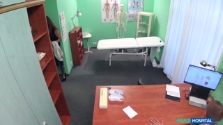 Сексуальные девушки в порно - Cowgirl Fuck with Doctor and Patient на HOT-GIRLS-PORN.COM