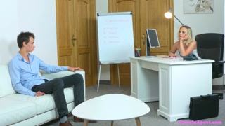 Сексуальные девушки в порно - Alessandro's Body Makes Him Want Doggystyle Action на HOT-GIRLS-PORN.COM