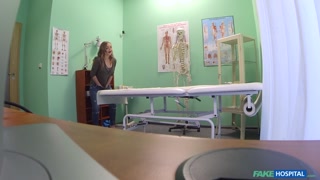 Сексуальные девушки в порно - Doctor's Order: Lady Bug Gives a Handjob на HOT-GIRLS-PORN.COM