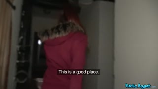Сексуальные девушки в порно - Standing Doggy Style with Red Hair and Big Butt на HOT-GIRLS-PORN.COM