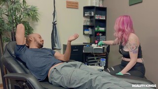 Сексуальные девушки в порно - Lady Lazarus's Big Cock Fucking with Dwayne Foxxx на HOT-GIRLS-PORN.COM