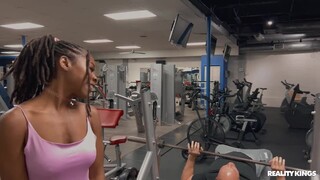 Сексуальные девушки в порно - Deepthroat, Blowjob, and Cumshot with Besties на HOT-GIRLS-PORN.COM