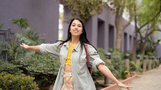 Сексуальные девушки в порно - Natural Tits Girl's Outdoor Adventure на HOT-GIRLS-PORN.COM