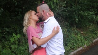 Сексуальные девушки в порно - Tattooed Cherry Kiss Gets Handjob на HOT-GIRLS-PORN.COM