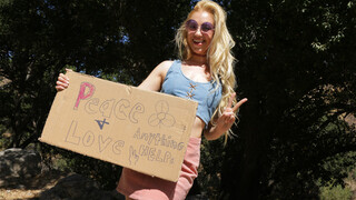 Сексуальные девушки в порно -  Better Sex Through Hippie Means  на HOT-GIRLS-PORN.COM
