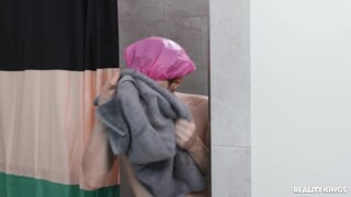 Сексуальные девушки в порно - Boyfriend on Lockdown на HOT-GIRLS-PORN.COM