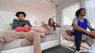 Сексуальные красотки в порно - Tattooed Girlfriend Socks Me HOT-GIRLS-PORN.COM