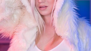 Сексуальные девушки в порно - Short hair babe Bailey Brooke takes it doggy на HOT-GIRLS-PORN.COM