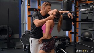 Сексуальные красотки в порно - Threesome Takes on the Treadmill HOT-GIRLS-PORN.COM