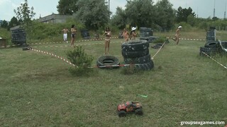 Сексуальные красотки в порно - Gangbang Extravaganza: Cumshot Central HOT-GIRLS-PORN.COM