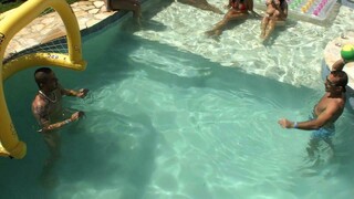 Сексуальные красотки в порно - Gangbang Fun with Blonde and Friends HOT-GIRLS-PORN.COM