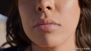 Сексуальные красотки в порно - Blowjob and Titty Fuck in a Car HOT-GIRLS-PORN.COM