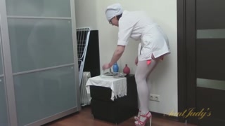 Сексуальные девушки в порно - Nurse Sofia Plays With Herself For Your Eyes на HOT-GIRLS-PORN.COM