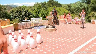 Сексуальные девушки в порно - Brunette Payton Leigh Gets Hardcore Outdoor Action на HOT-GIRLS-PORN.COM