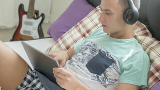 Сексуальные девушки в порно - Lucy Shine and Charlie Dean's Private Play на HOT-GIRLS-PORN.COM