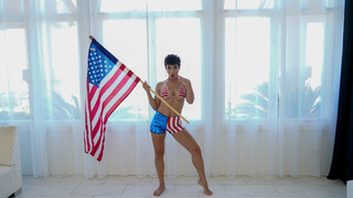 Сексуальные девушки в порно - Brooklyn and Tyler's Naughty July 4th на HOT-GIRLS-PORN.COM