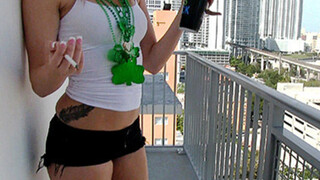 Сексуальные девушки в порно - These Sluts Are Lucky на HOT-GIRLS-PORN.COM