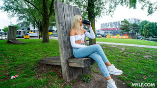 Сексуальные девушки в порно - Mr. London Fucks Horny MILF Rhiannon Ryder Deep на HOT-GIRLS-PORN.COM