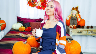 Сексуальные красотки в порно - Pumpkin Spice & Hot MILF - Aaliyah Love Fucked HOT-GIRLS-PORN.COM