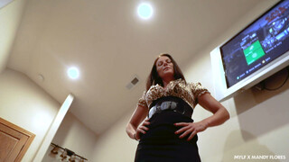 Сексуальные девушки в порно - Horny MILF - My Best Friend's Mom на HOT-GIRLS-PORN.COM