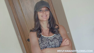Сексуальные девушки в порно - Mandy Flores Teases With Her Panties - Hot MILF Action на HOT-GIRLS-PORN.COM