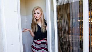Сексуальные девушки в порно - Alexa Grace Takes a Speedy Cock Before Dinner на HOT-GIRLS-PORN.COM