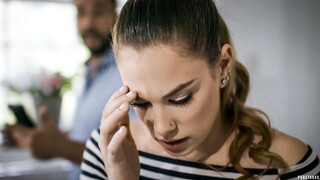Сексуальные девушки в порно - Cheating Wife Sucks & Fucks in Hardcore Uniform Scene на HOT-GIRLS-PORN.COM