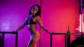 Сексуальные девушки в порно - Latina Goth Girl Genevieve Sinn in Hardcore Anal Sex на HOT-GIRLS-PORN.COM