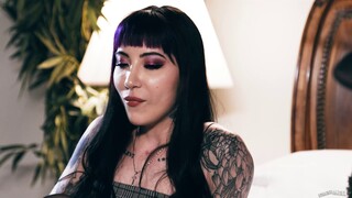 Сексуальные девушки в порно - Charlotte Sartre Squirts on Quinton’s Dick - Hot Car Sex Part 3 на HOT-GIRLS-PORN.COM
