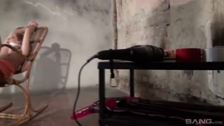 Сексуальные девушки в порно - Denisa Heaven Fetish Scene: Bound and Fucked by Machine на HOT-GIRLS-PORN.COM