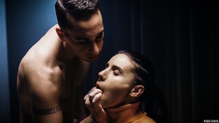 Сексуальные девушки в порно - Big Tits MILF Nikky Thorne Gets Pounded in Wild Threesome на HOT-GIRLS-PORN.COM