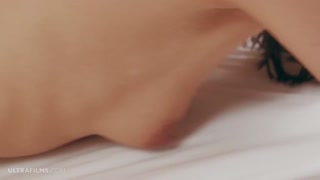 Сексуальные девушки в порно - Mulan Shows Off Her Small Tits and Skills на HOT-GIRLS-PORN.COM