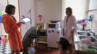 Сексуальные красотки в порно - BTS Fun with Molly & Ray - Steamy Moments HOT-GIRLS-PORN.COM