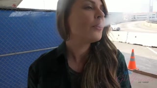 Сексуальные девушки в порно - Big Tits Brunette Handjob To Creampie With Cali Hayes на HOT-GIRLS-PORN.COM