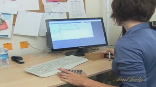 Сексуальные красотки в порно - Boss catches Jami Kenney fucking at work HOT-GIRLS-PORN.COM