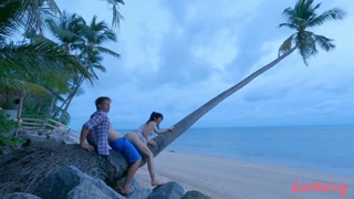 Сексуальные девушки в порно - Boris and Nicole Holiday Quickie at Sunrise by the Sea на HOT-GIRLS-PORN.COM