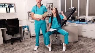 Сексуальные девушки в порно - Stella Nash's Throat Exam Ends with London Pierce Cum in Mouth на HOT-GIRLS-PORN.COM