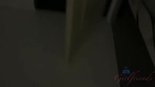 Сексуальные девушки в порно - Smoking Redhead Shower Piss - Rococo Royalle на HOT-GIRLS-PORN.COM