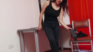 Сексуальные девушки в порно - Anastasia Cherry strips then fingers herself on table на HOT-GIRLS-PORN.COM