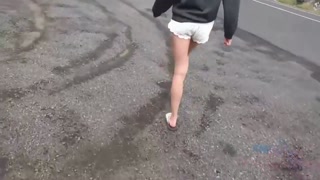 Сексуальные девушки в порно - Amateur Haley Reed Handholding Fun in Aquarium POV на HOT-GIRLS-PORN.COM