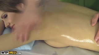 Сексуальные девушки в порно - Russian Beauty Sabina Moore - Hot Facial & Massage Porn на HOT-GIRLS-PORN.COM
