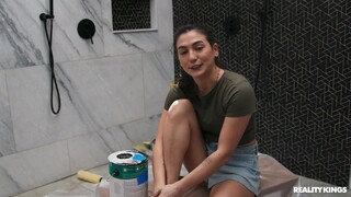 Сексуальные девушки в порно - Deepthroat in the Bathroom with Parker на HOT-GIRLS-PORN.COM