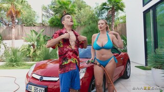 Сексуальные девушки в порно - European Sex Bomb: Sophie Reade на HOT-GIRLS-PORN.COM