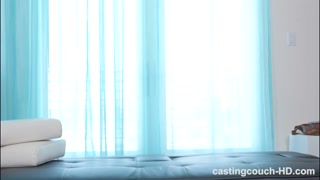 Сексуальные девушки в порно - Hot blonde Dee – shaved pussy & amazing curves на HOT-GIRLS-PORN.COM
